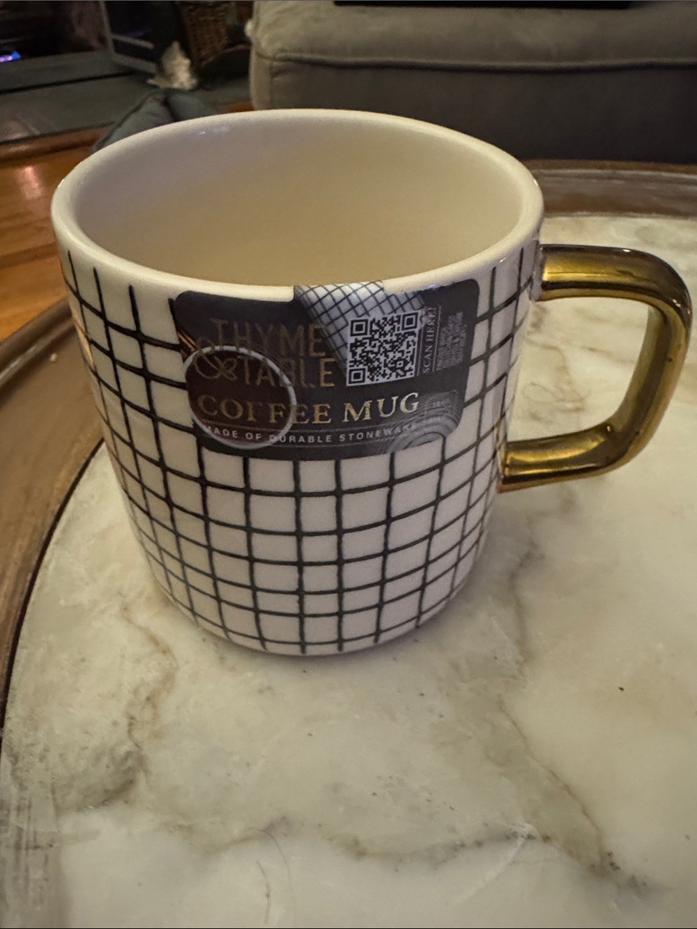 White &Black Grid Stoneware Mug with Gold Handle